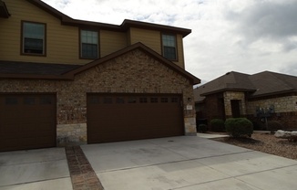 3 beds, 2.5 baths, $1,695