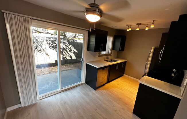 1 bed, 1 bath, 650 sqft, $2,100, Unit UNIT 4