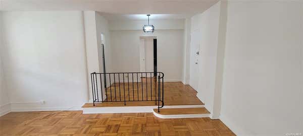 98 10 64 AVE