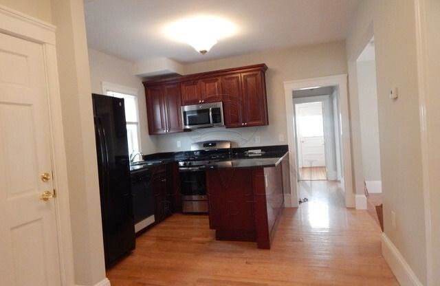 4 beds, 2 baths, $6,000, Unit 67