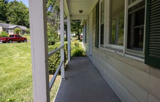 3 beds, 1 bath, $1,500