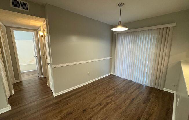 3 beds, 1 bath, $1,595