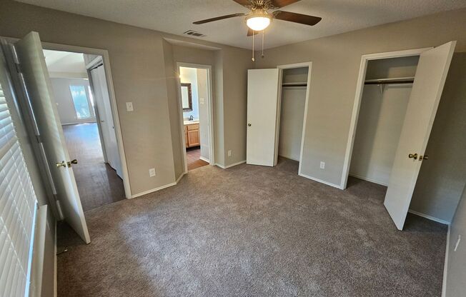 2 beds, 2 baths, $1,695