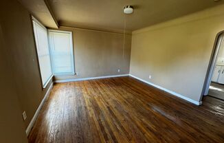 3 beds, 1 bath, $1,195