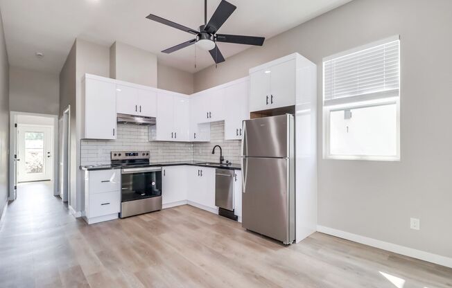 1 bed, 1 bath, 450 sqft, $2,095, Unit 4745-2