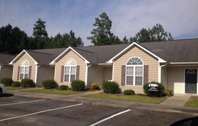 2br/2ba Paddock Place Apartment