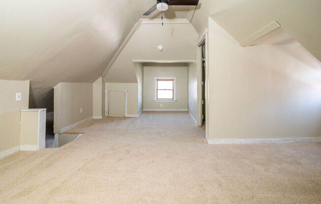 402 Woodland Ave