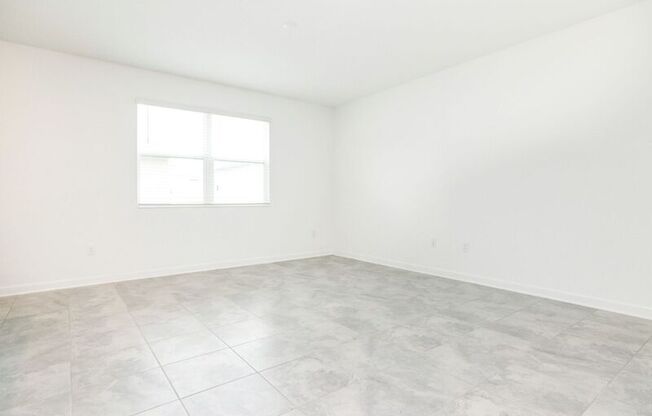 5649 QUIET PALM LOOP