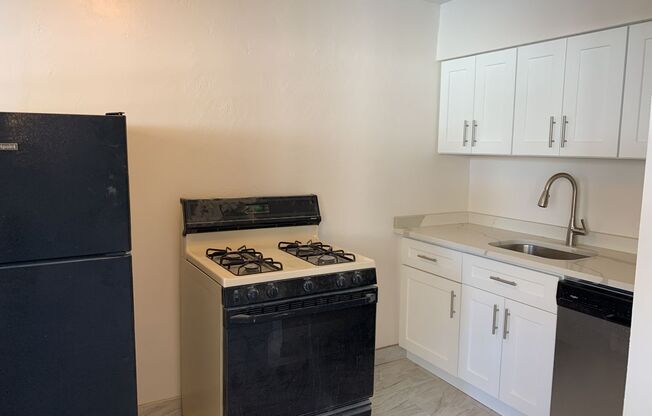 2355 Eldridge