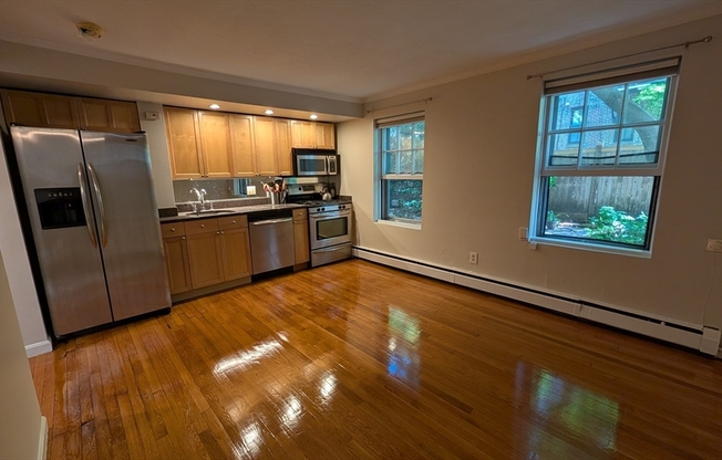 38 LAWRENCE ST