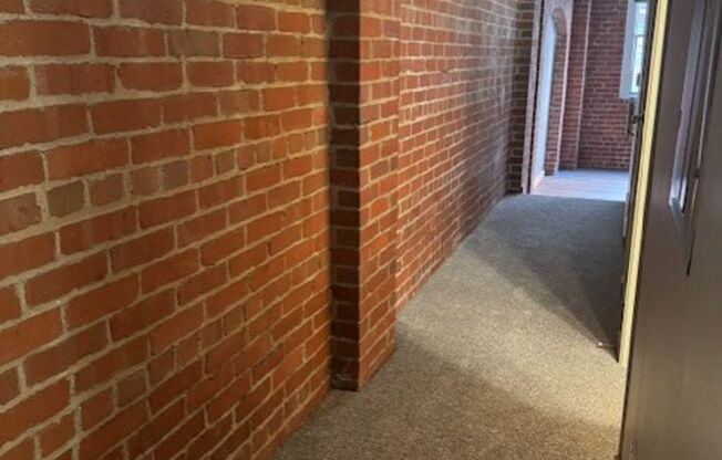 1 bed, 1 bath, 630 sqft, $1,199, Unit 618