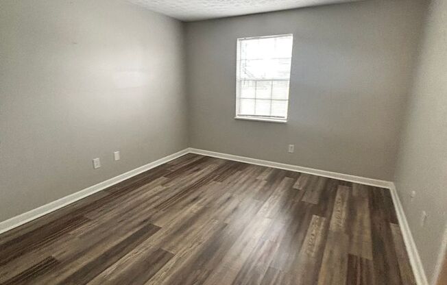 1 bed, 1 bath, 745 sqft, $740