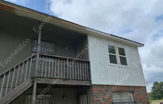 706 24 AVE W