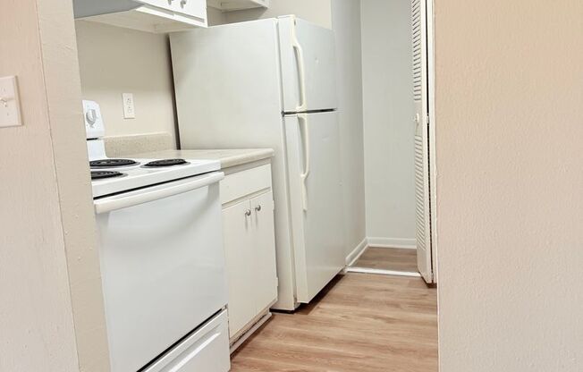 Large 2 bedroom! *** Move in Special***