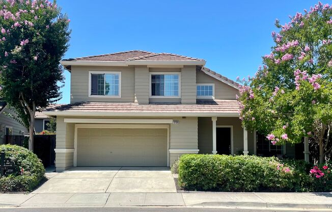 Reflections Home in Pleasanton – 3BR + Loft, 2.5 Bath, Close to Downtown, Alisal, Harvest Park & Amador!