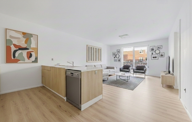 1 bed, 1 bath, 670 sqft, $4,000, Unit 506