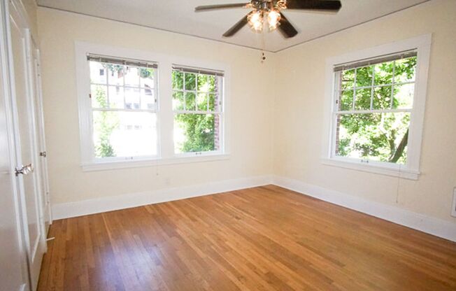 Studio, 1 bath, $1,075, Unit 12