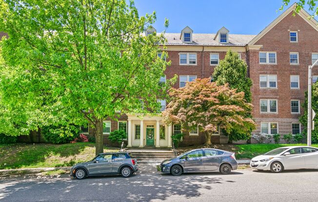 1 bed, 1 bath, 500 sqft, $1,325, Unit 306