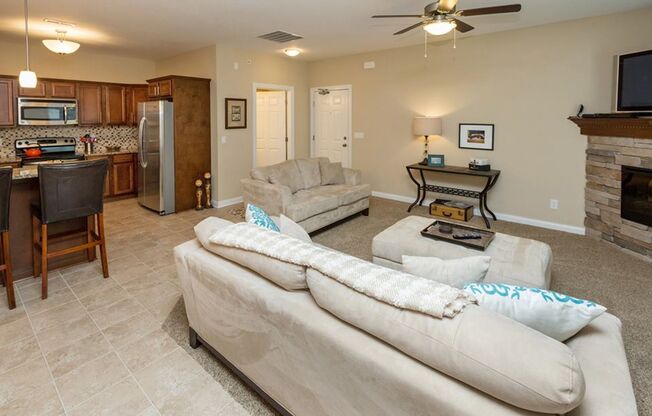 2 beds, 2.5 baths, 1,200 sqft, $1,545, Unit 05-103