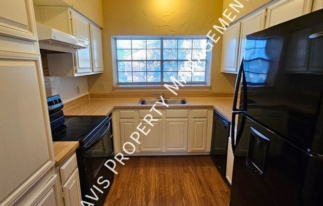 8555 Fair Oaks Crossing