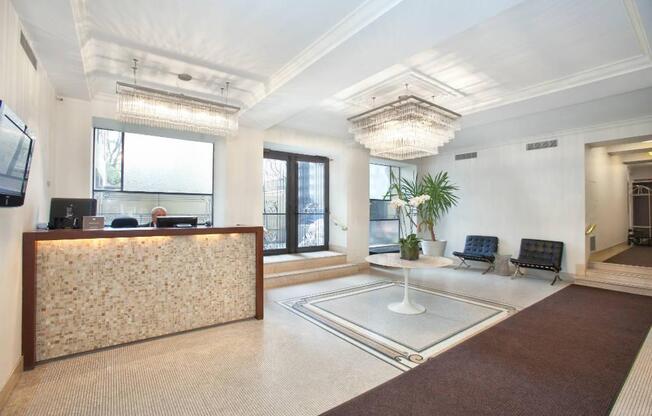 230 RIVERSIDE DR