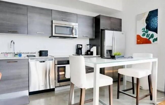 2 beds, 2 baths, 791 sqft, $3,800, Unit 151 SE 1 # 3111