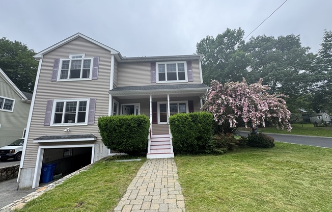 44 ROCKRIDGE RD