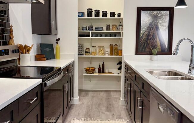 2 beds, 2 baths, 1,032 sqft, $1,700, Unit 123 Boneset Ave. Apt 3