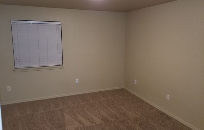 2 beds, 2 baths, $1,700