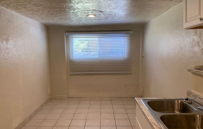 Studio, 1 bath, $900