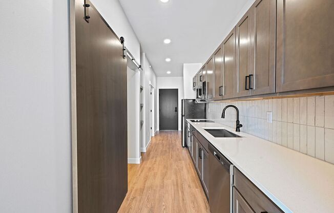 1 bed, 1 bath, 521 sqft, $1,550, Unit 511