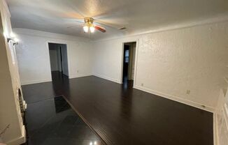 2 beds, 1 bath, 939 sqft, $1,795, Unit A