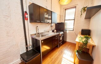 3 beds, 1.5 baths, 1,200 sqft, $8,350, Unit 2