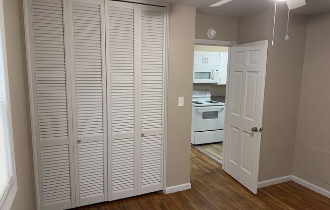 1 bed, 1 bath, $795, Unit 1604 #1