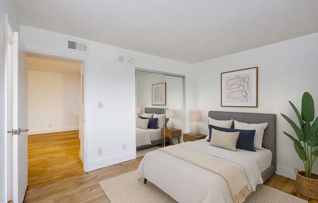 3232 W. Avenue 32