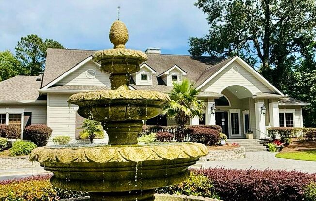 3 beds, 2 baths, 1,394 sqft, $2,850, Unit Daniel Ellis