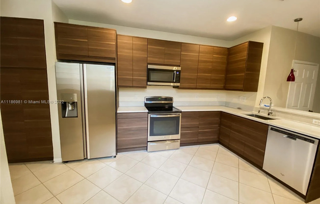 4272 Vineyard Cir