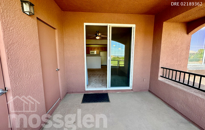 2 beds, 2 baths, $2,400, Unit #427