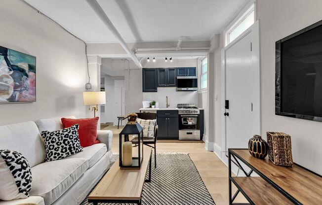 1 bed, 1 bath, 2 sqft, $1,395, Unit A3