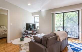 Lincoln Square Commons Living Room