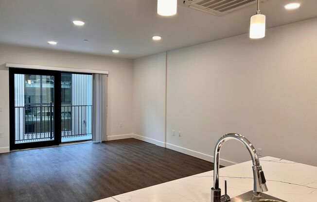 1 bed, 1 bath, 453 sqft, $2,195, Unit 410-201