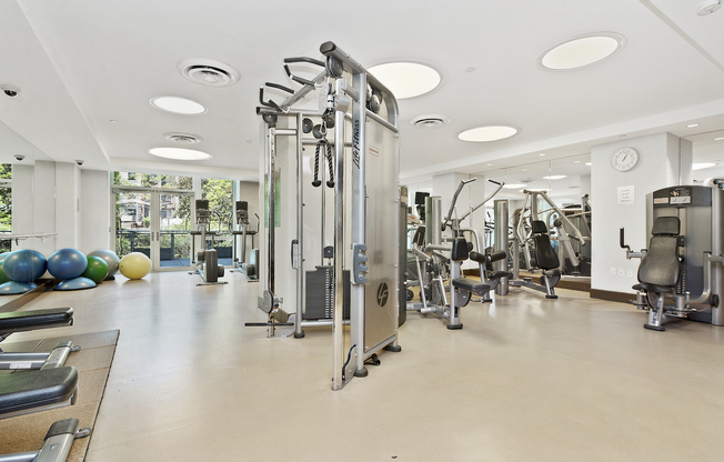 1 bed, 1 bath, 563 sqft, $4,300, Unit 3A