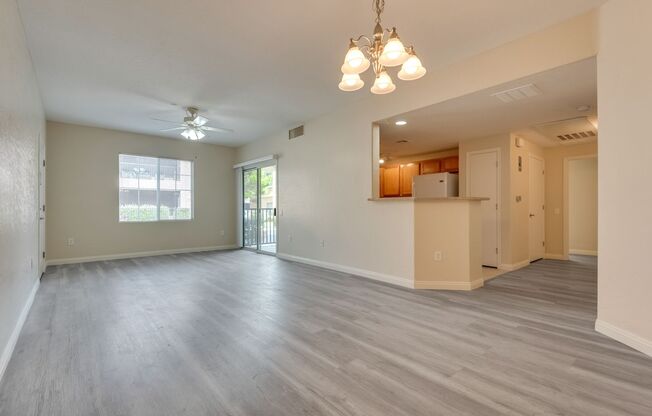 2 beds, 2 baths, $1,650, Unit UNIT 1051