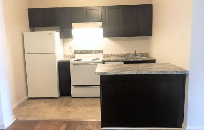 Studio, 1 bath, $1,025, Unit G