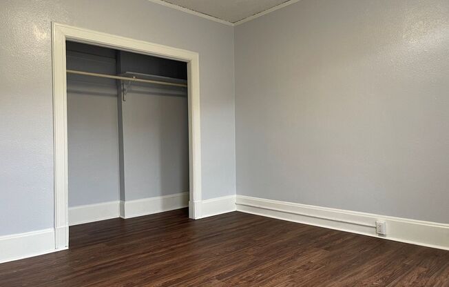 Studio, 1 bath, 350 sqft, $1,235, Unit 202