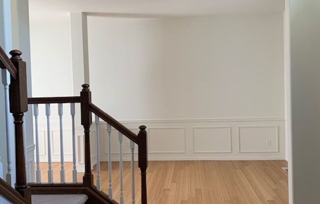 Lovely 3 Bedroom/2.5 Bath, Great Edmonds Neighborhood!