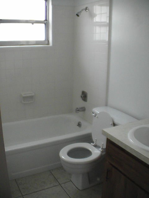 Beautiful 2x2 Downtown