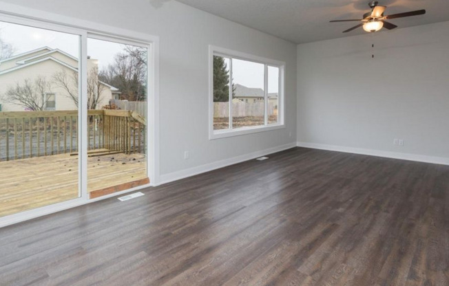 Beautiful 4 Bedroom Home! BRAND NEW CARPET!!