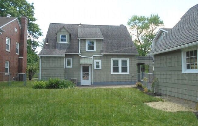 2711 Central Ave 3BR/1.5BA (Middletown) **DEPOSIT PENDING** Email Leasing@bbrents.com to join the waitlist!