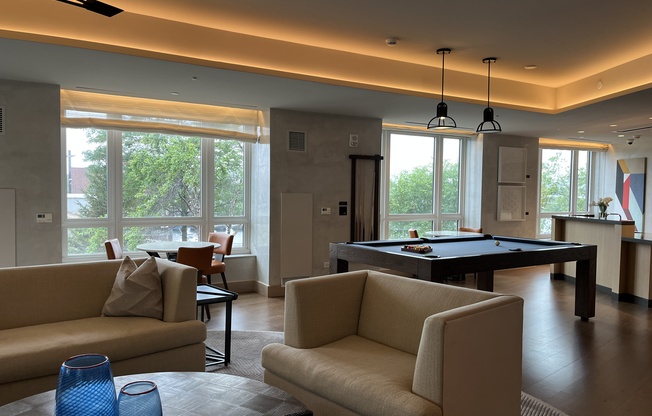 1 bed, 1 bath, $3,500, Unit 4L